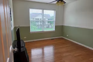 978 Oak Ridge Blvd, Elgin, IL 60120 - Photo 14