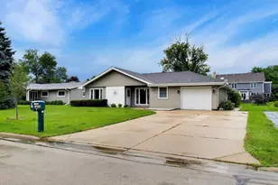 1430 Sequoia Ln, Darien, IL 60561 - Photo 4