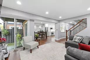 1492 Circle Ct, Elk Grove Village, IL 60007 - Photo 6