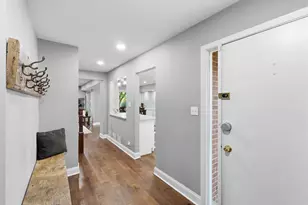1492 Circle Ct, Elk Grove Village, IL 60007 - Photo 12