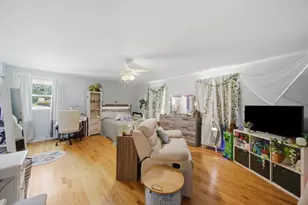 626 E Golf Rd, Libertyville, IL 60048 - Photo 22