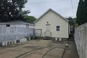 3341 S Hamilton Ave, Chicago, IL 60608 - Photo 2