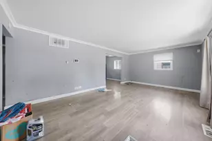 431 Neosho St, Park Forest, IL 60466 - Photo 8