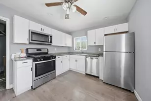 431 Neosho St, Park Forest, IL 60466 - Photo 16