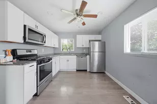 431 Neosho St, Park Forest, IL 60466 - Photo 18