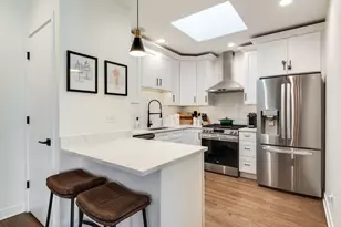 2700 N Halsted St, Chicago, IL 60614 - Photo 8