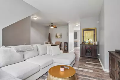 105 Station Park Circle, Grayslake, IL 60030 - Photo 6