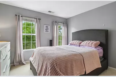 105 Station Park Circle, Grayslake, IL 60030 - Photo 20