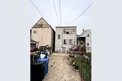 1949 N Francisco Avenue, Chicago, IL 60647 - Photo 12