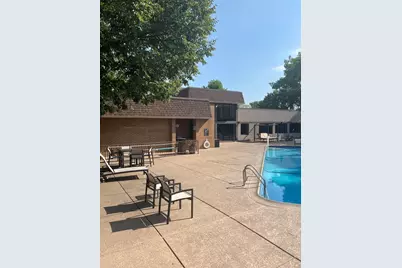 2000 Chestnut Avenue #207, Glenview, IL 60025 - Photo 26