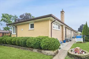 8231 W Berwyn Ave, Chicago, IL 60656 - Photo 28