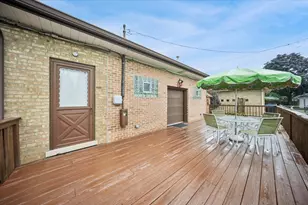 8231 W Berwyn Ave, Chicago, IL 60656 - Photo 26