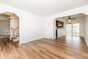 15 Somerset Rd, Montgomery, IL 60538 - Photo 8