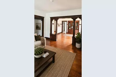 608 S Grove Avenue #1, Oak Park, IL 60304 - Photo 2