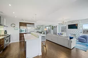 4350 N Broadway St, Chicago, IL 60613 - Photo 12