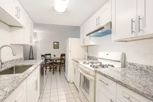 512 Redondo Dr, Downers Grove, IL 60516 - Photo 8