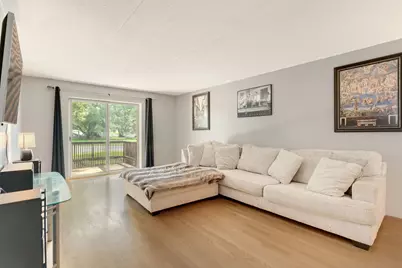 512 Redondo Drive #110, Downers Grove, IL 60516 - Photo 4