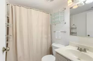 512 Redondo Dr, Downers Grove, IL 60516 - Photo 10