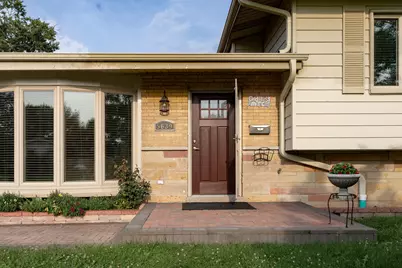 5639 N Manor Lane, Norwood Park, IL 60631 - Photo 2