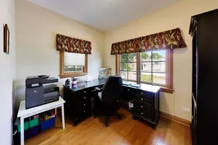 5837 N Virginia Ave, Chicago, IL 60659 - Photo 26