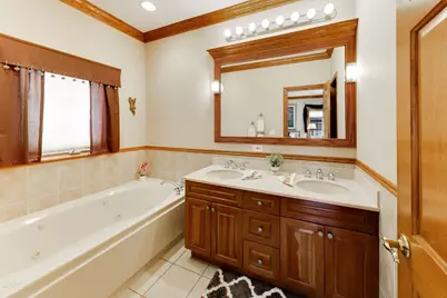 5837 N Virginia Avenue, Chicago, IL 60659 - Photo 20