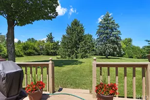 1702 Breezy Lawn Rd, Spring Grove, IL 60081 - Photo 16