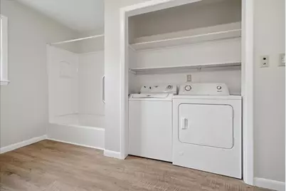 1000 E Jefferson Street, Clifton, IL 61727 - Photo 12