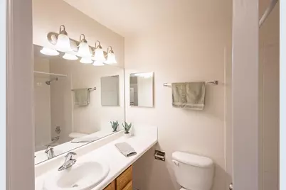 5810 Oakwood Drive #2C, Lisle, IL 60532 - Photo 4