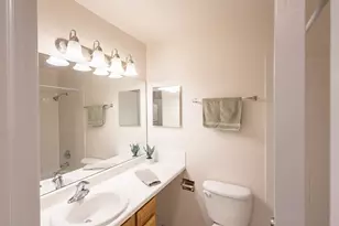5810 Oakwood Dr, Lisle, IL 60532 - Photo 4