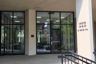 1450 E 55th Pl, Chicago, IL 60637 - Photo 2