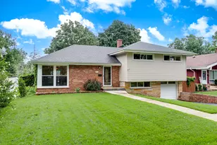 1015 Leslie Ln, Villa Park, IL 60181 - Photo 1