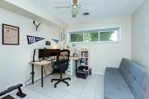 1015 Leslie Ln, Villa Park, IL 60181 - Photo 12