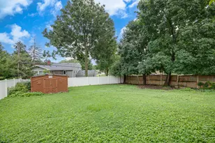 1015 Leslie Ln, Villa Park, IL 60181 - Photo 2