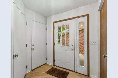 2007 N Coldspring Road, Arlington Heights, IL 60004 - Photo 4