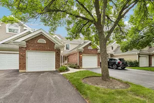 2007 N Coldspring Rd, Arlington Heights, IL 60004 - Photo 1