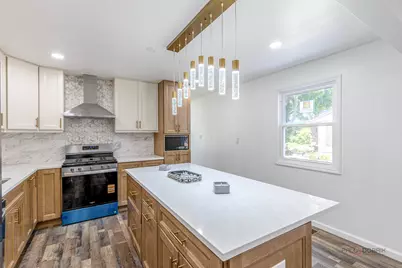 2814 Cardinal Drive, Rolling Meadows, IL 60008 - Photo 12