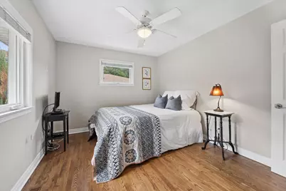 212 N Jackson Road, Clarendon Hills, IL 60514 - Photo 10