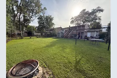 753 Macarthur Drive, Buffalo Grove, IL 60089 - Photo 14