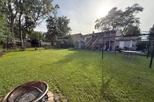 753 MacArthur Dr, Buffalo Grove, IL 60089 - Photo 14
