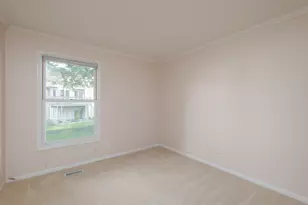 1891 Fox Run Dr, Elk Grove Village, IL 60007 - Photo 16