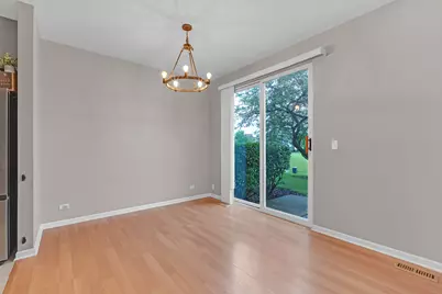 17867 W Braewick Road, Gurnee, IL 60031 - Photo 10