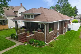 811 Farragut Pl, Joliet, IL 60435 - Photo 1