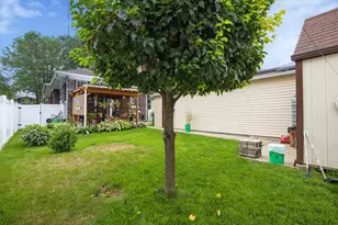 811 Farragut Pl, Joliet, IL 60435 - Photo 34
