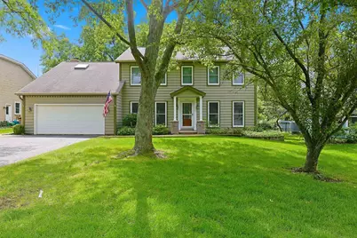2528 Sun Valley Road, Lisle, IL 60532 - Photo 1