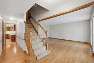 2528 Sun Valley Rd, Lisle, IL 60532 - Photo 4