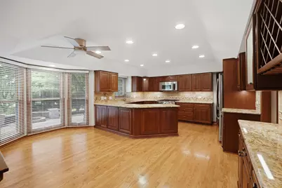 2528 Sun Valley Road, Lisle, IL 60532 - Photo 18