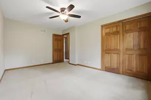 2528 Sun Valley Rd, Lisle, IL 60532 - Photo 38