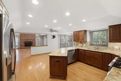 2528 Sun Valley Road, Lisle, IL 60532 - Photo 12