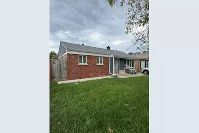 8132 S Kilbourn Avenue, Chicago, IL 60652 - Photo 2