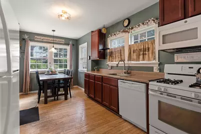 822 N Madison Street, Woodstock, IL 60098 - Photo 12